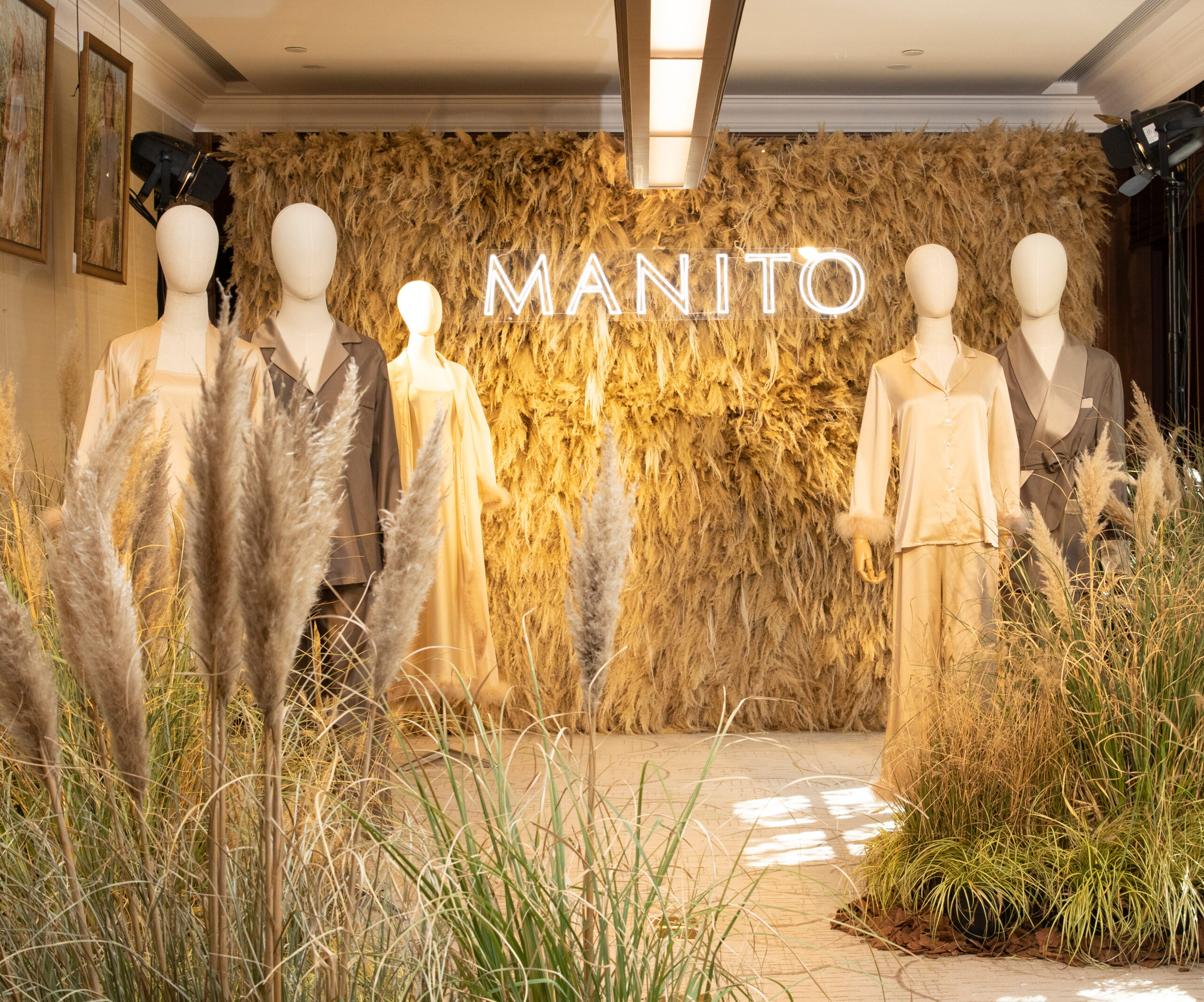 Preview of MANITO's FW 2022 collection set against the inspired backdrop of New York's Pelham Bay Park, reflecting a harmonious blend of nature's tranquility and metropolitan sophistication at the Capella Hotel.