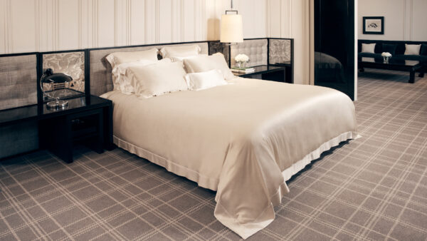 Manito Silk Bedding Set