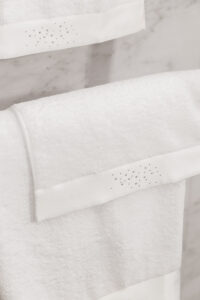 Twinkle 3 Pieces Bath Towel Set hanging neatly, featuring shimmering rhinestones that add romantic elegance.