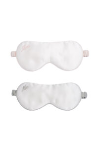 Top view of “Mr” and “Mrs” MANITO silk eye masks for couples, included in the Wedding Mr. & Mrs. Gift Box.